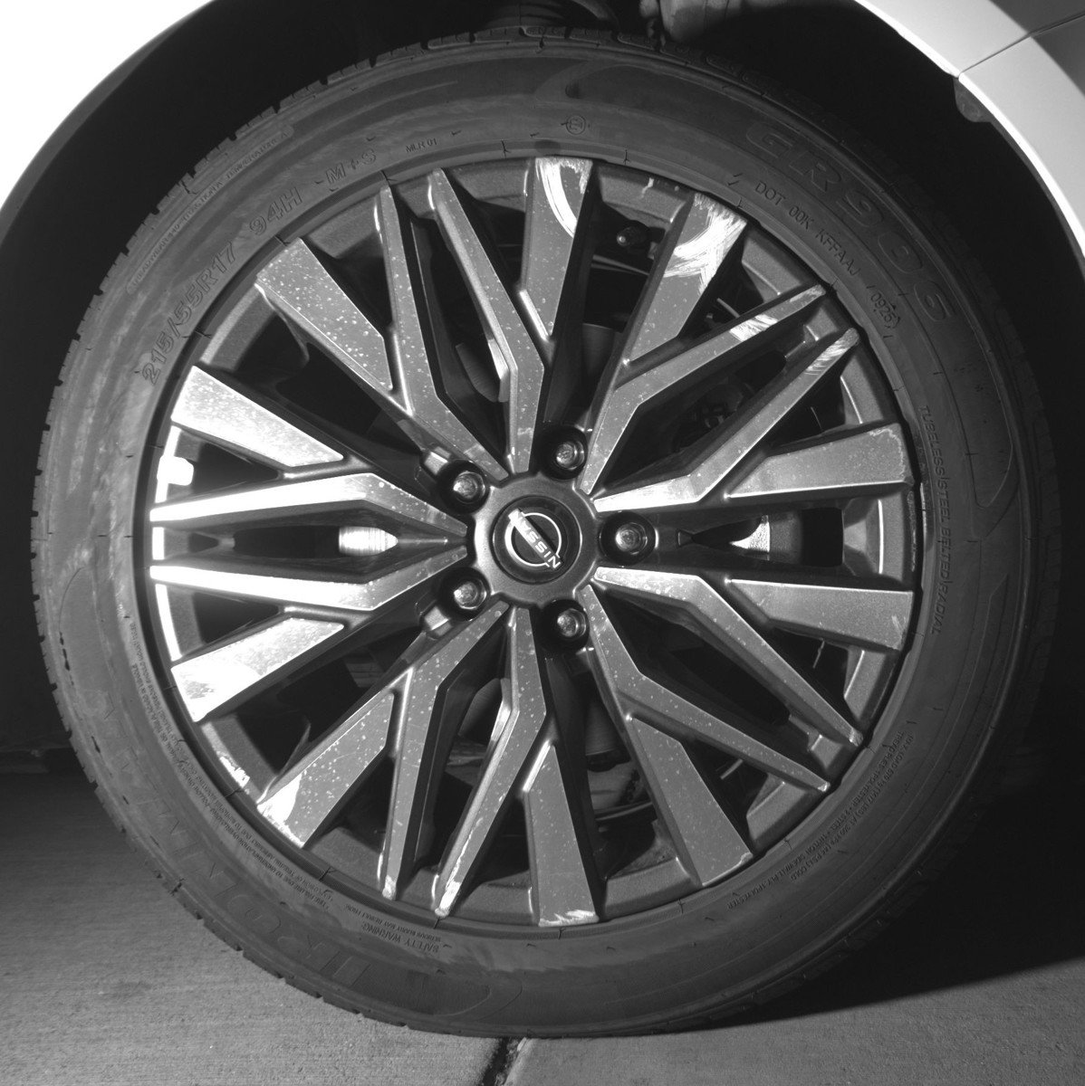 Used 2025 Nissan Altima 2.5 SV image 13