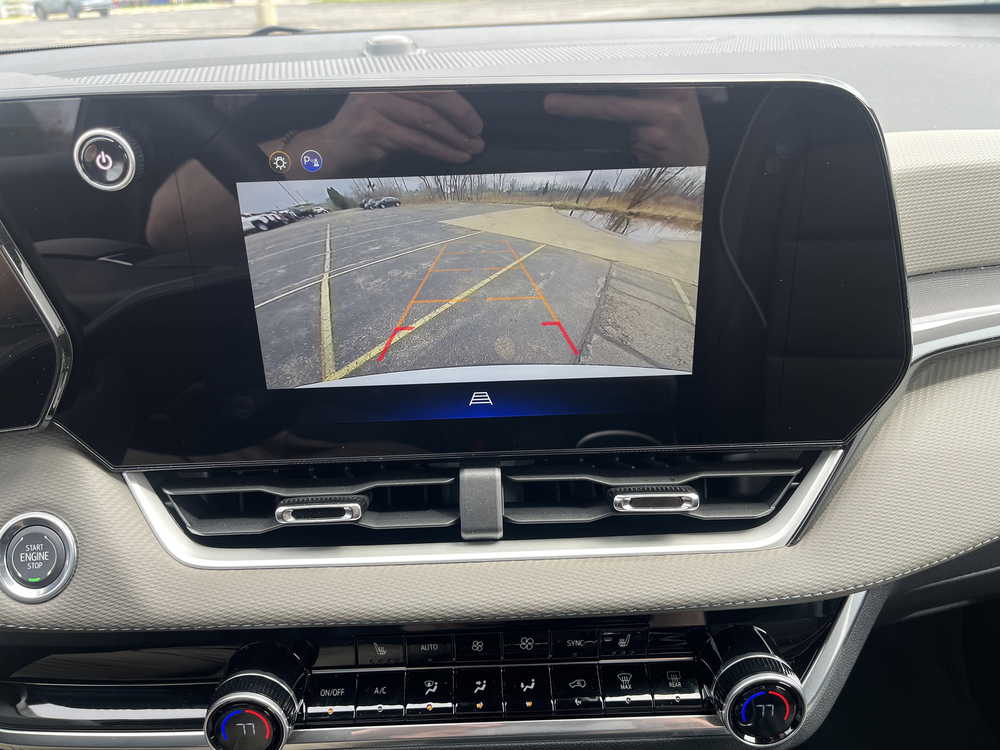 Used 2026 Chevrolet Equinox LT w/ Convenience Package II image 27