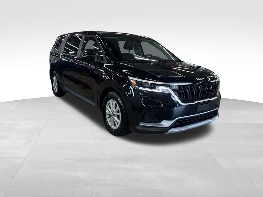 Certified 2024 Kia Carnival LX FWD image 9