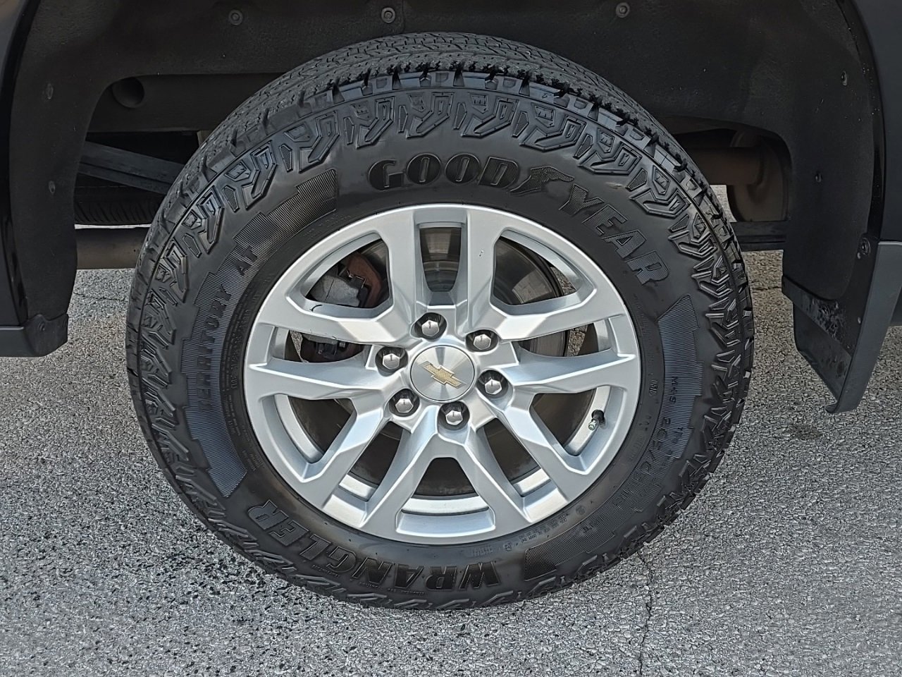 Used 2020 Chevrolet Silverado 1500 LT w/ All-Star Edition image 8