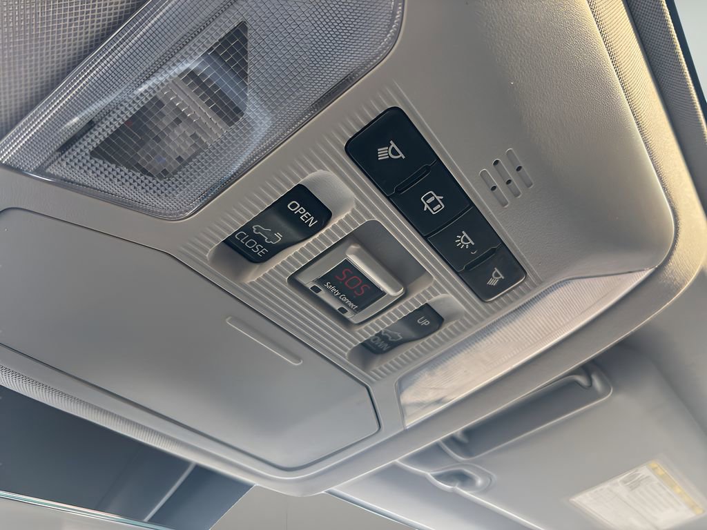 Used 2019 Toyota RAV4 XLE w/ Convenience Package image 28