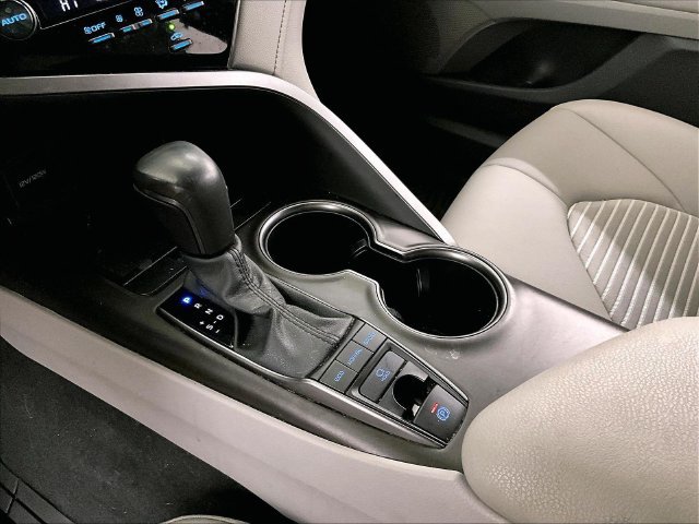 Used 2022 Toyota Camry SE AWD/4WD image 16