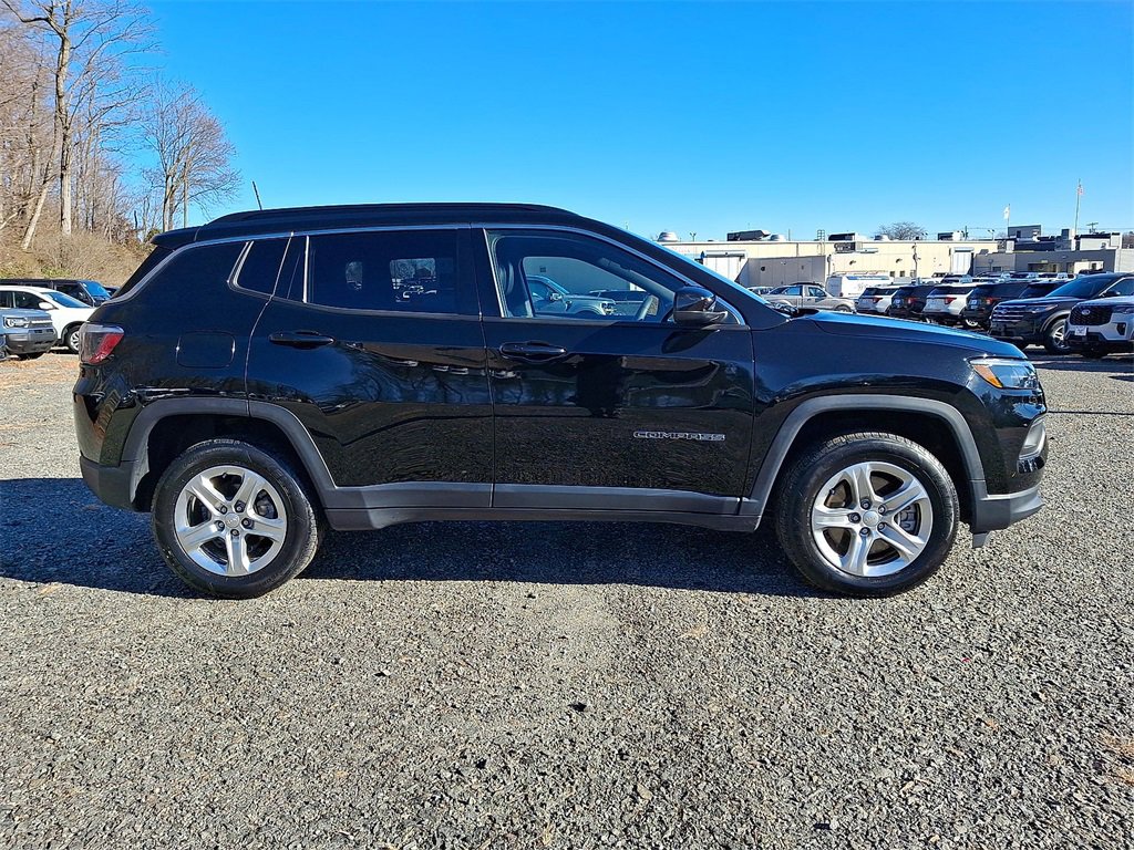 Used 2023 Jeep Compass Latitude image 25