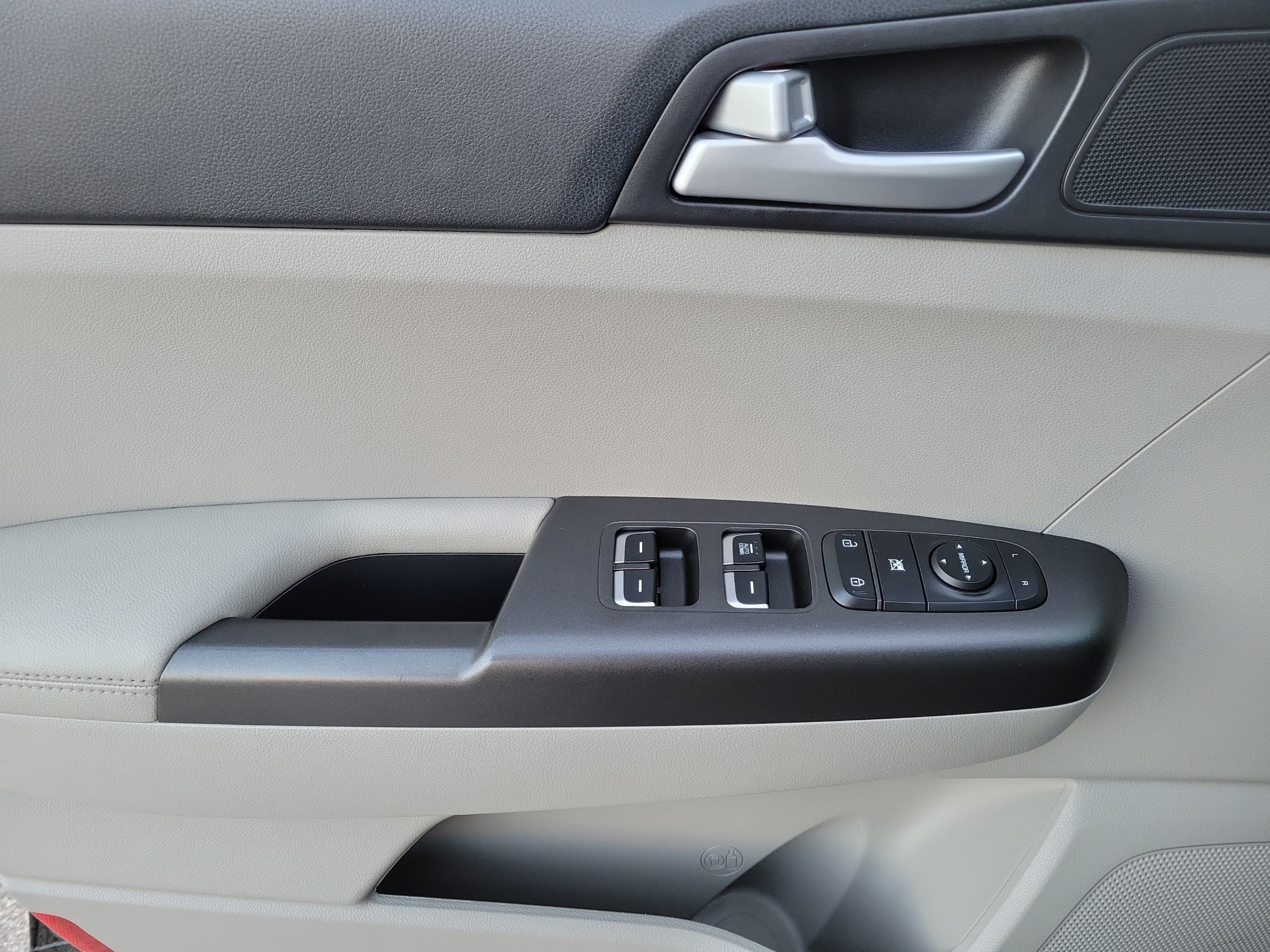 Used 2020 Kia Sportage LX FWD image 16