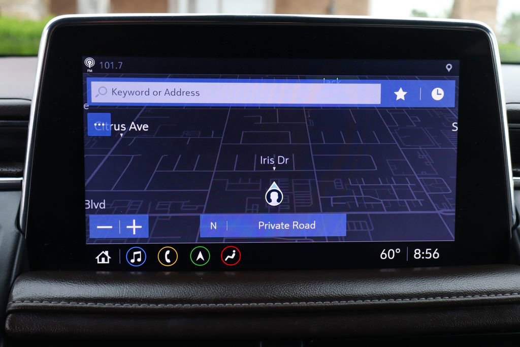 Used 2021 GMC Yukon XL SLT w/ SLT Premium Package image 35