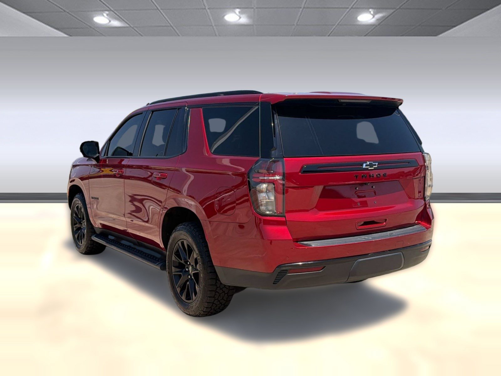 Used 2023 Chevrolet Tahoe Z71 w/ Luxury Package AWD/4WD image 3