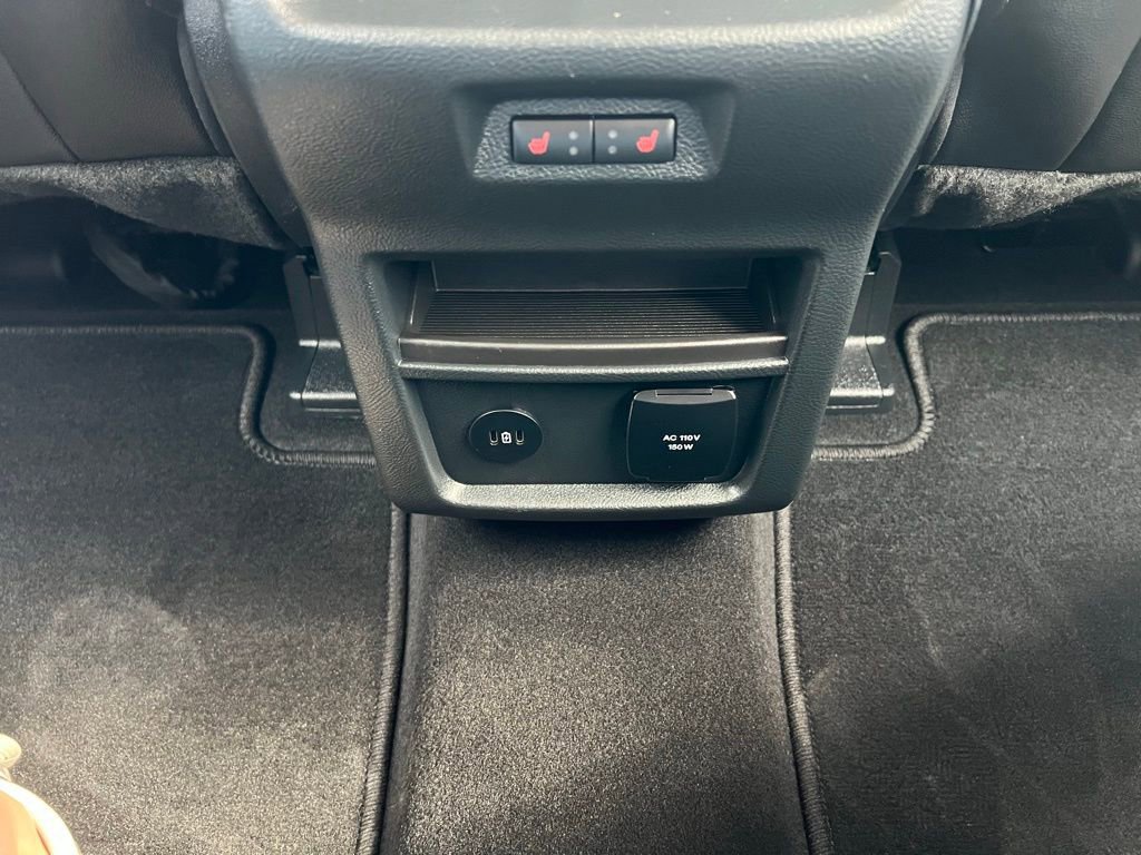 Used 2024 Ford Edge Titanium w/ Equipment Group 301A image 24