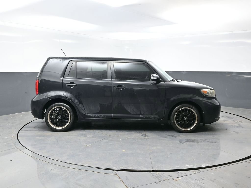 Used 2008 Scion xB image 2