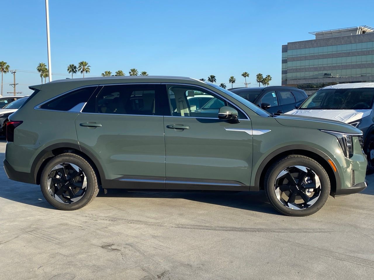 New 2026 Kia Sorento EX FWD image 2