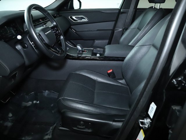 Certified 2025 Land Rover Range Rover Velar Dynamic SE image 17