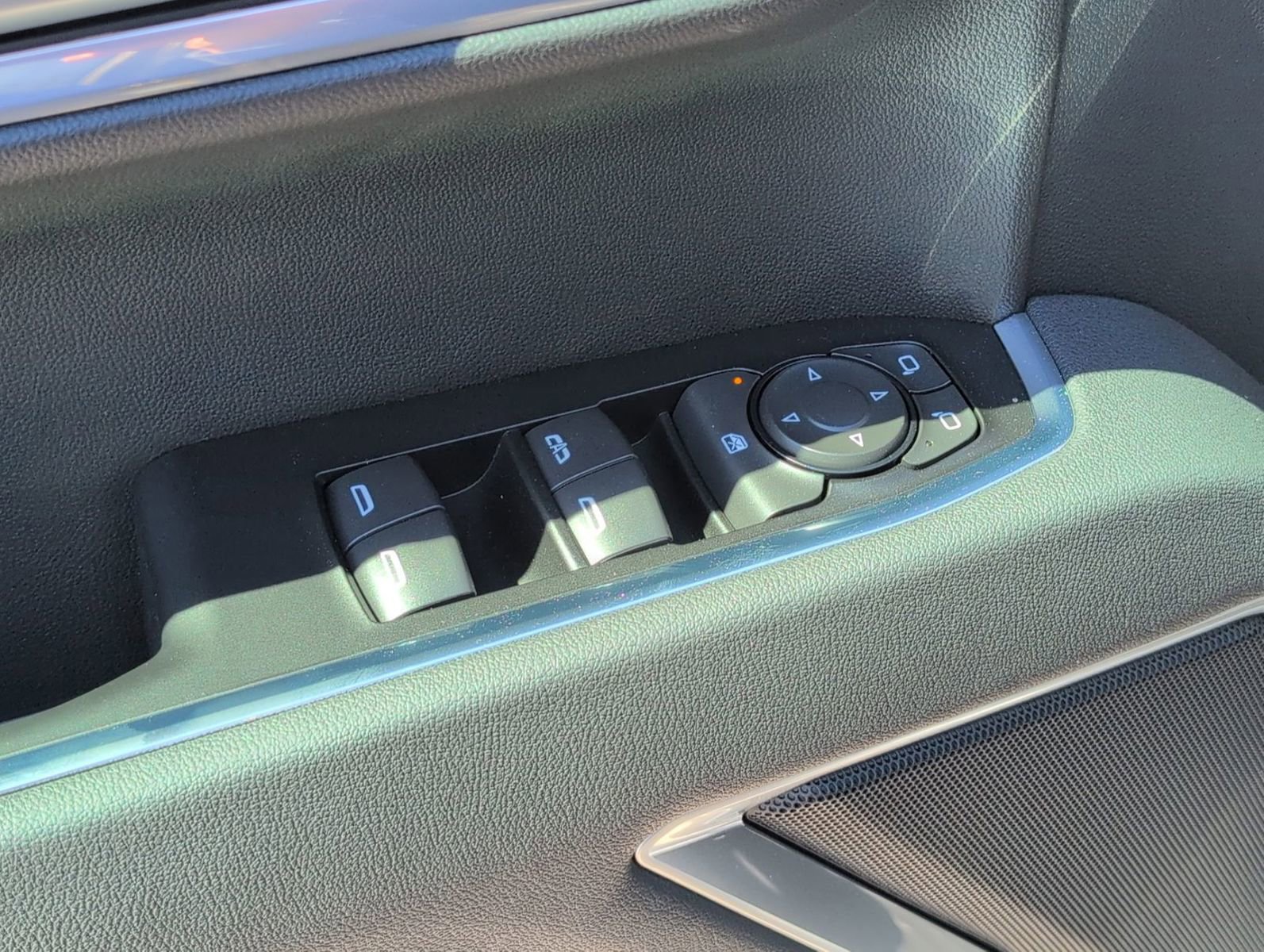 New 2026 GMC Sierra 1500 Elevation image 16