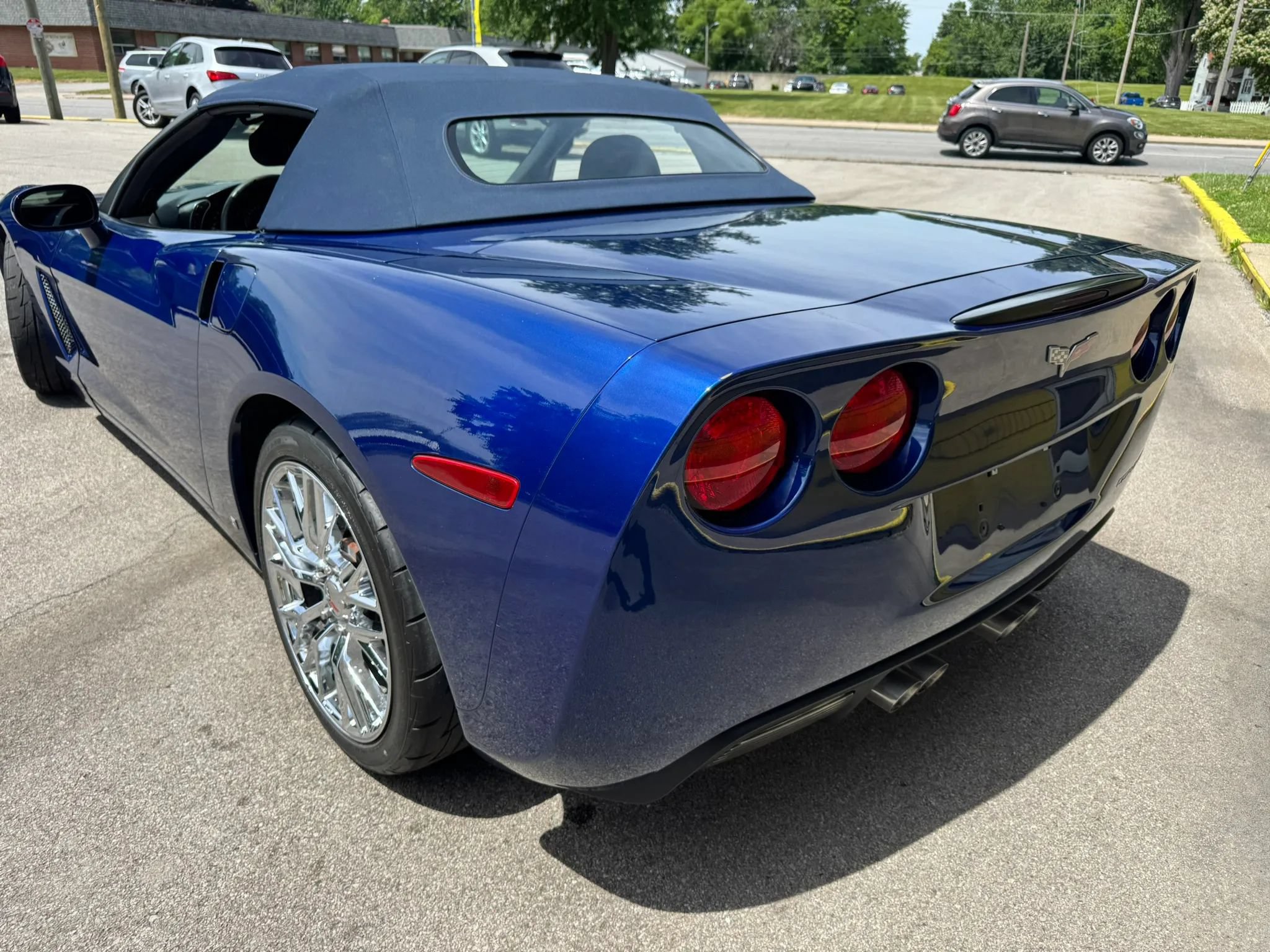 Used 2006 Chevrolet Corvette Convertible w/ Preferred Equipment Group RWD image 6