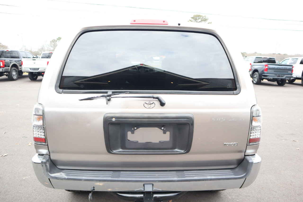 Used 2001 Toyota 4Runner SR5 image 8