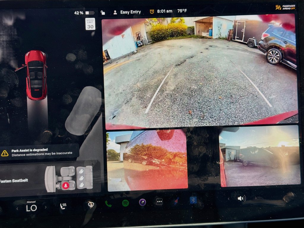 Used 2023 Tesla Model Y Performance AWD/4WD image 14