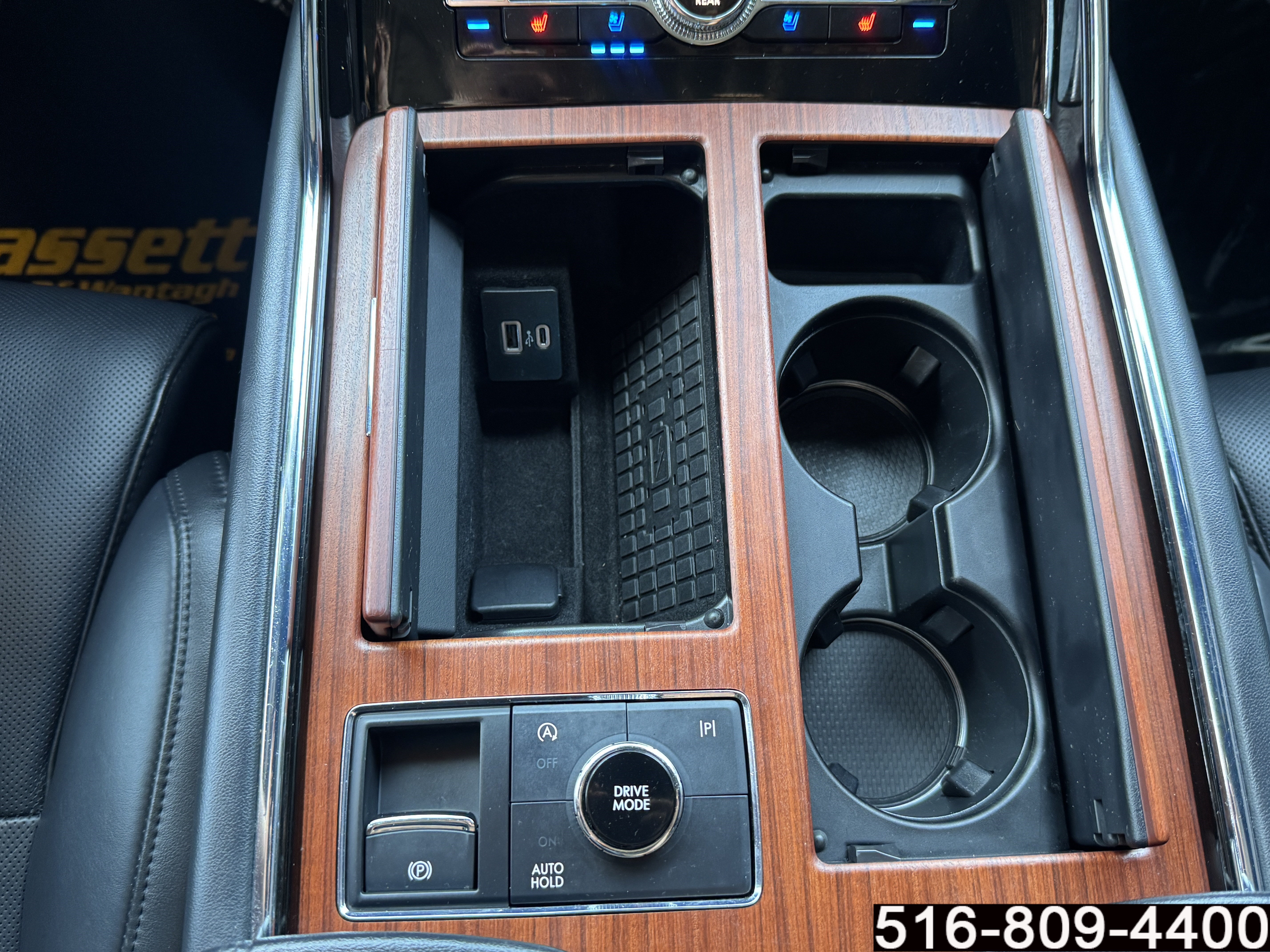 Used 2023 Lincoln Navigator Reserve AWD/4WD image 19