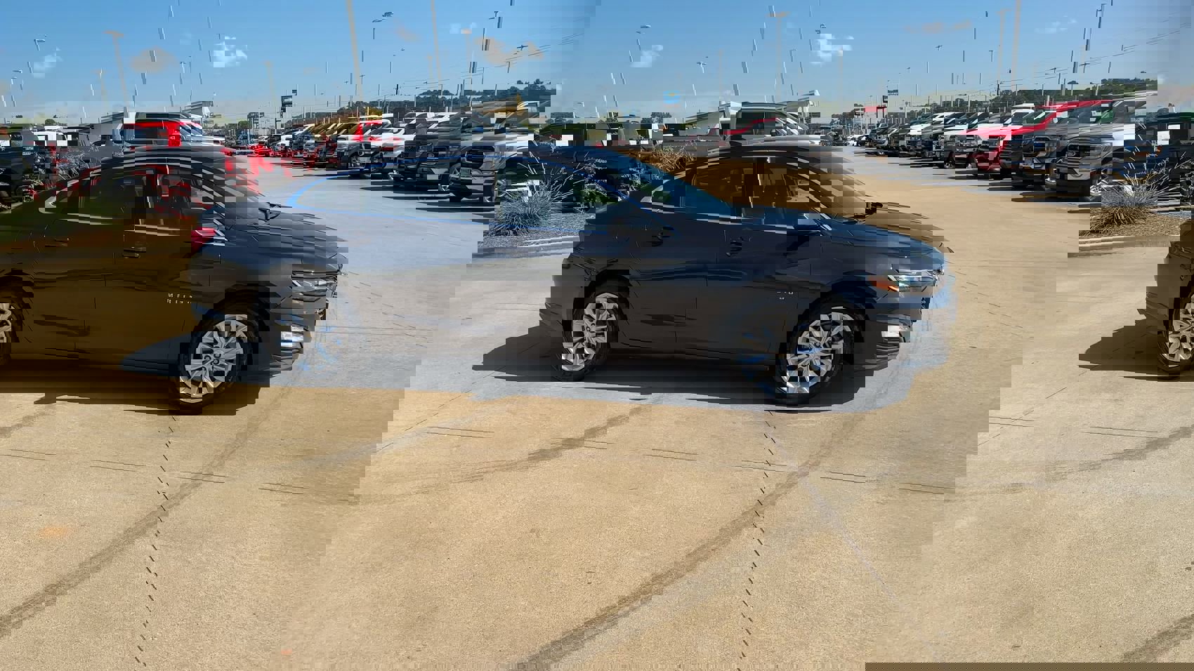 Used 2023 Chevrolet Malibu LT image 9