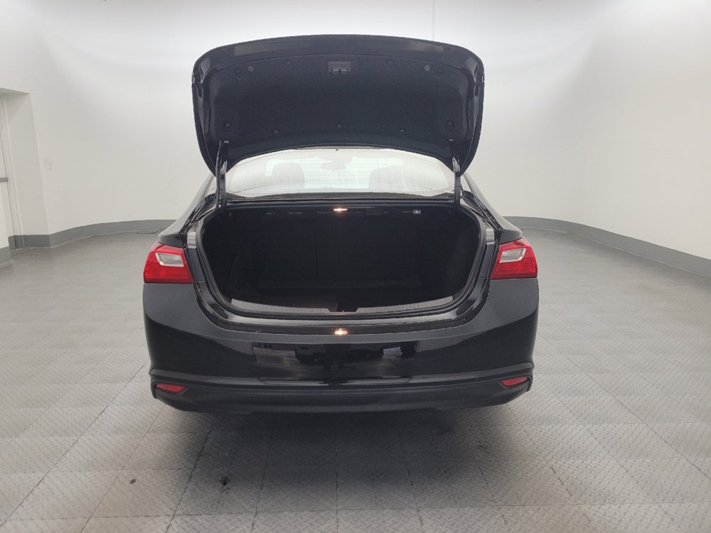 Used 2024 Chevrolet Malibu LS FWD image 29