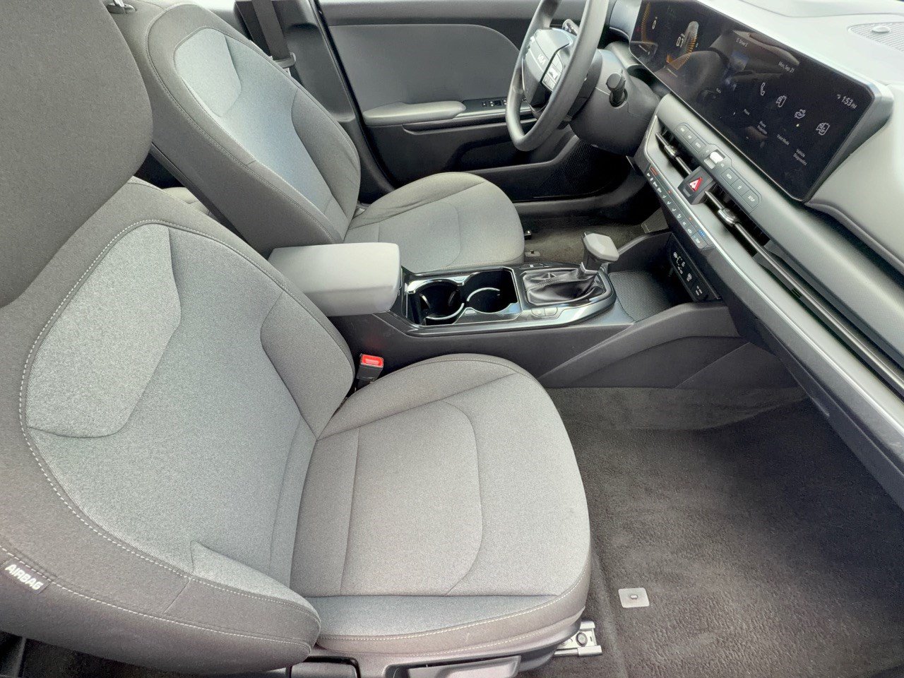 Used 2025 Kia K4 FWD image 30