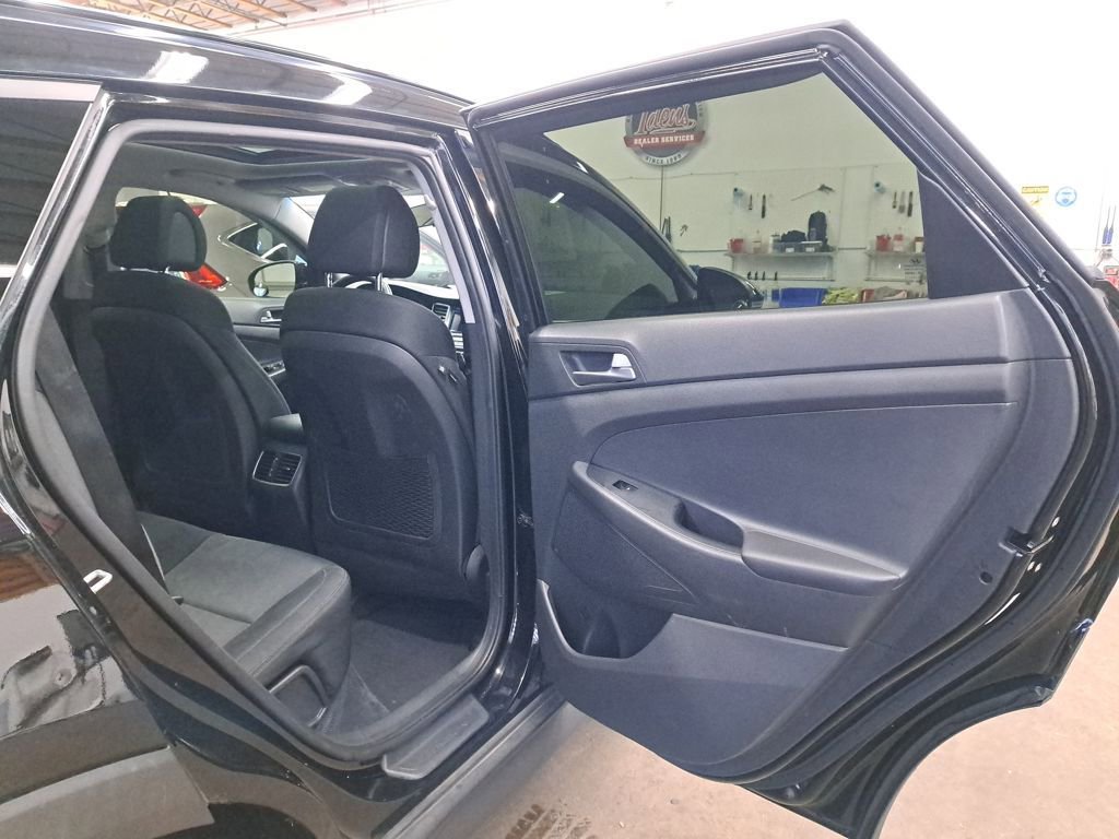 Used 2017 Hyundai Tucson Night image 14