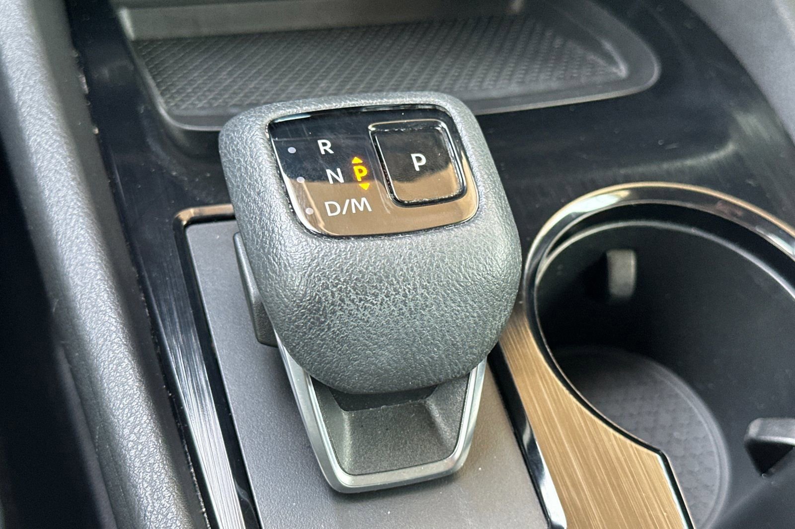 Used 2021 Nissan Rogue S image 21