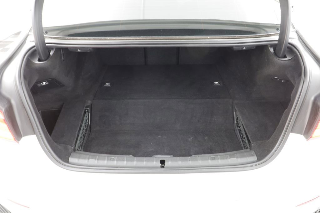 Used 2018 BMW 530e xDrive image 20