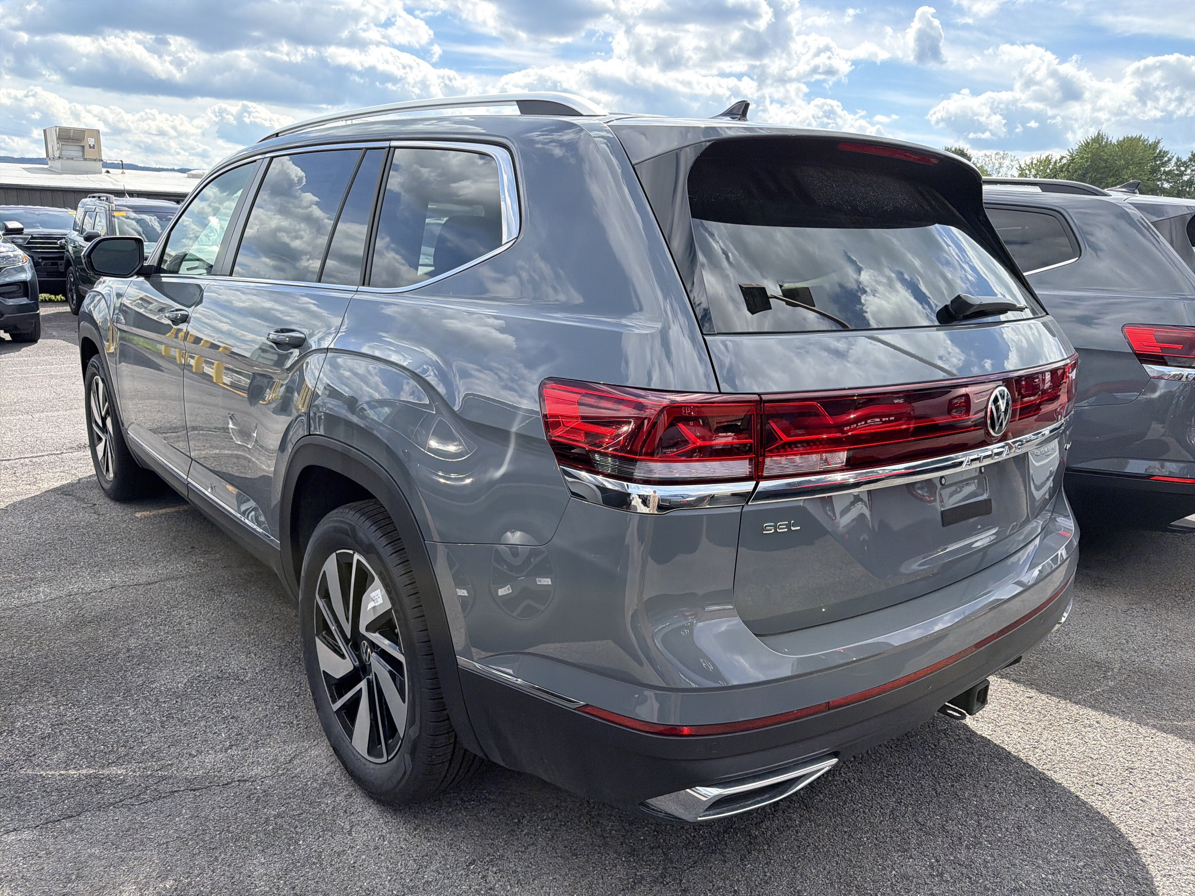 New 2026 Volkswagen Atlas SEL AWD/4WD image 5