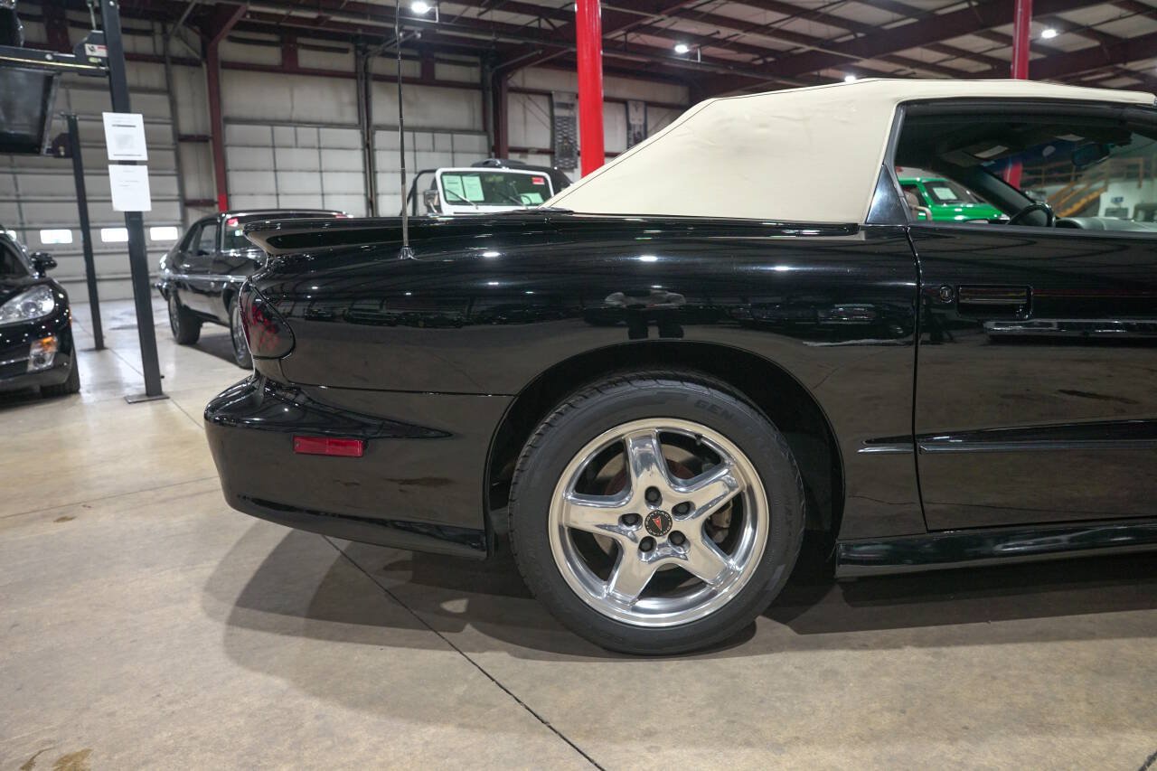 Used 2001 Pontiac Firebird Trans Am RWD image 25