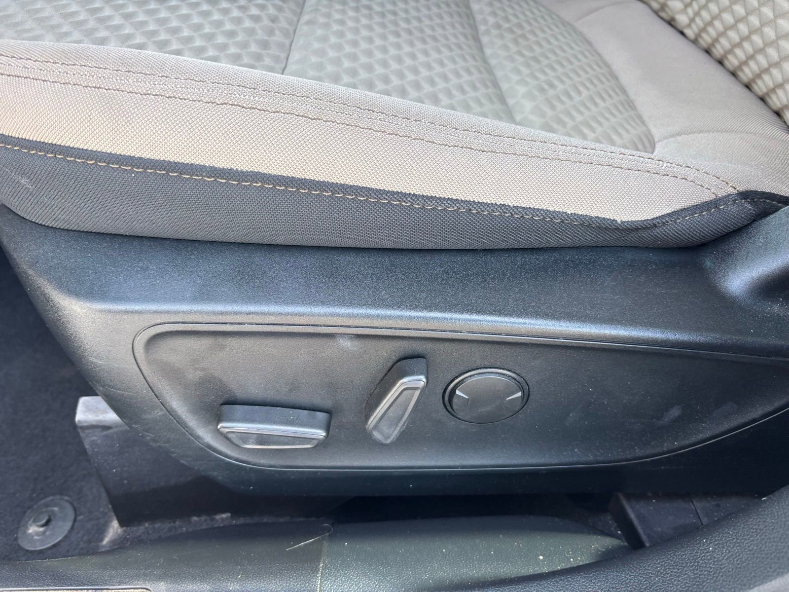 Used 2020 Ford Escape SE AWD/4WD image 19