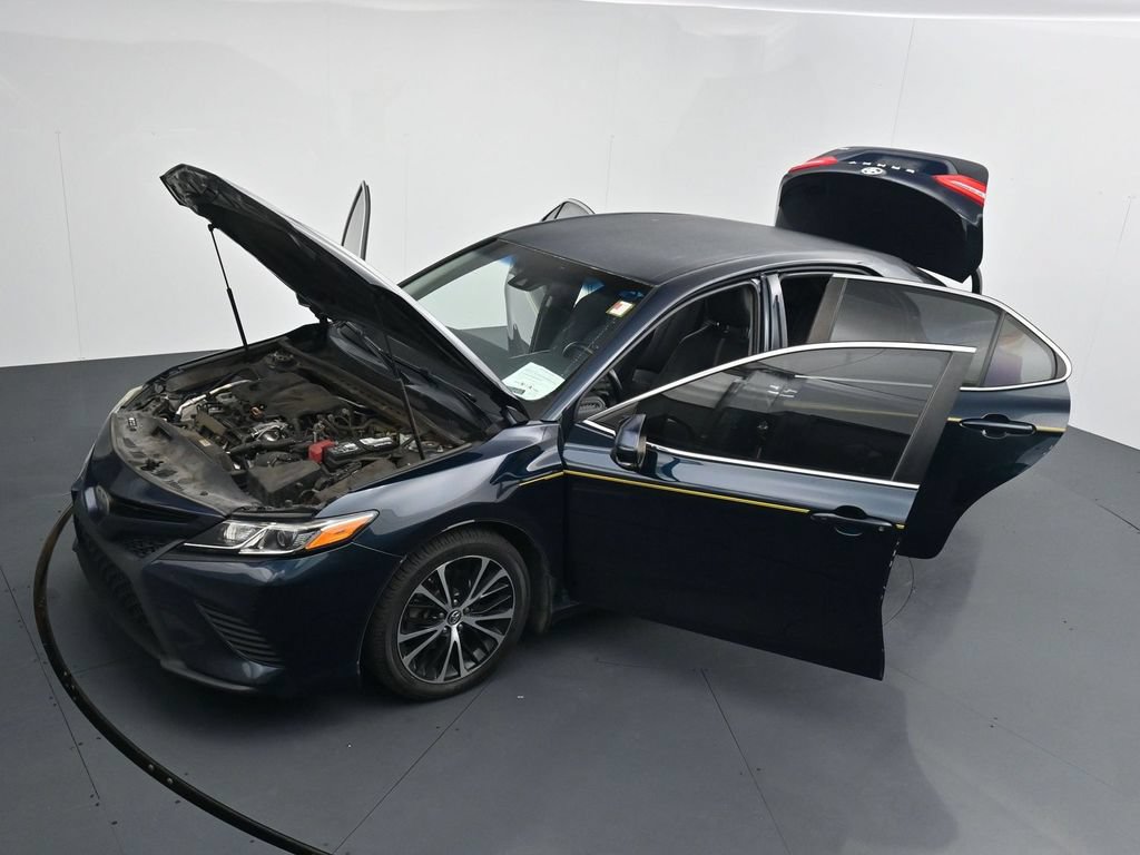 Used 2018 Toyota Camry SE w/ Convenience Package FWD image 26