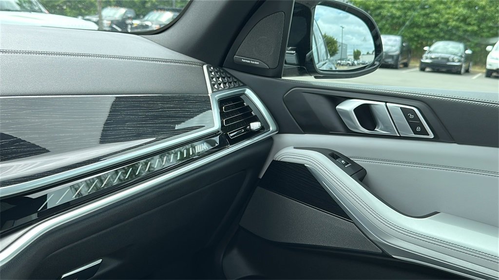 Used 2024 BMW X5 M60i w/ Climate Comfort Package image 22