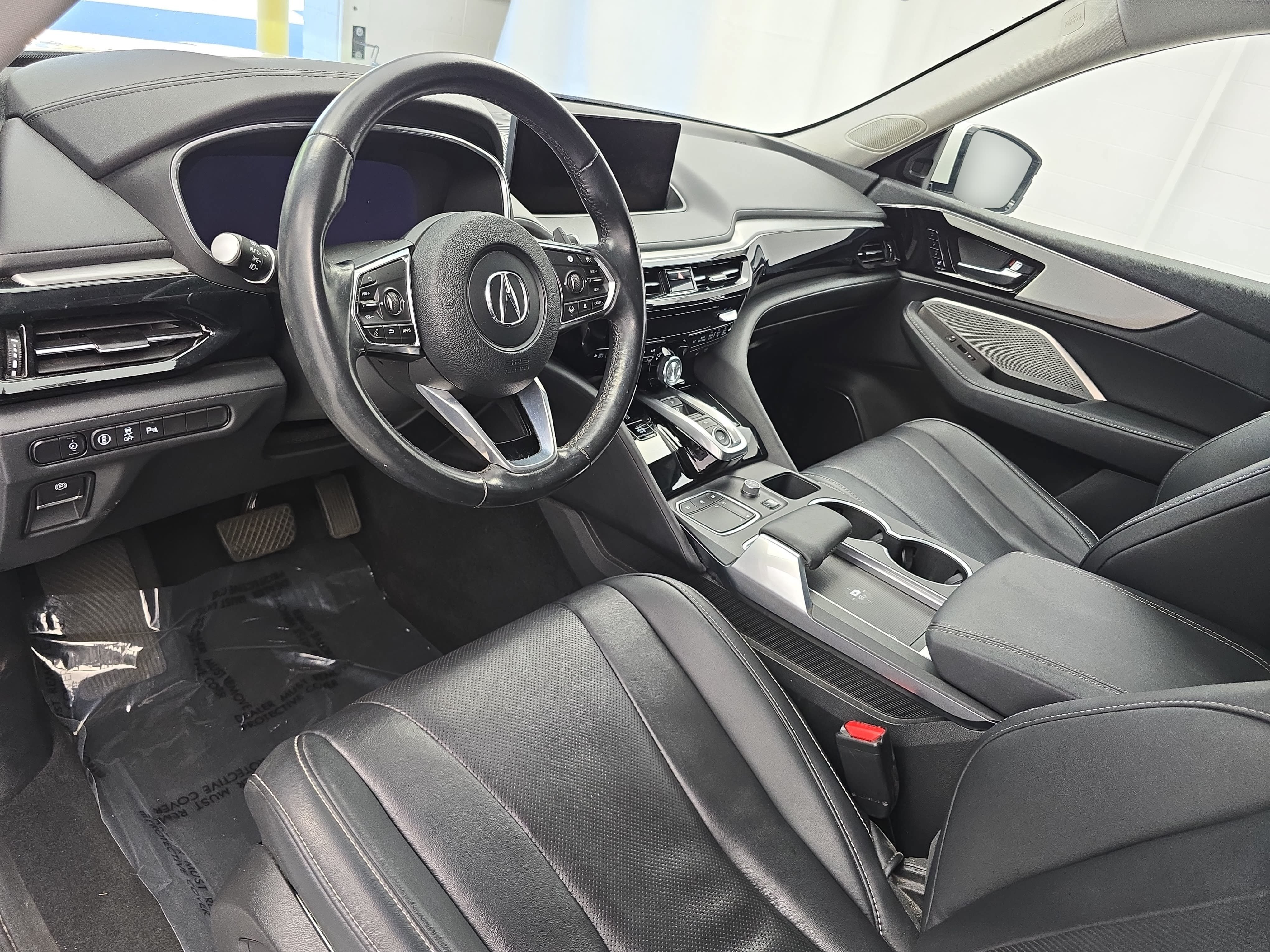 Used 2023 Acura MDX w/ Technology Package AWD/4WD image 17