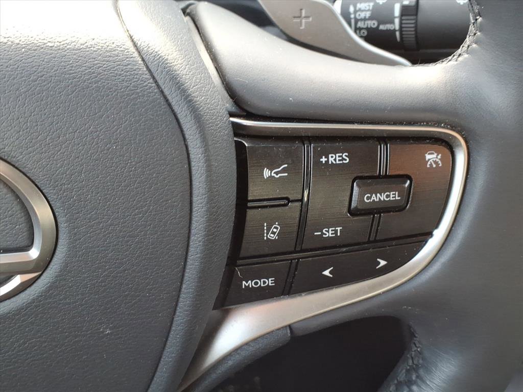 Certified 2023 Lexus ES 350 w/ Premium Package image 15