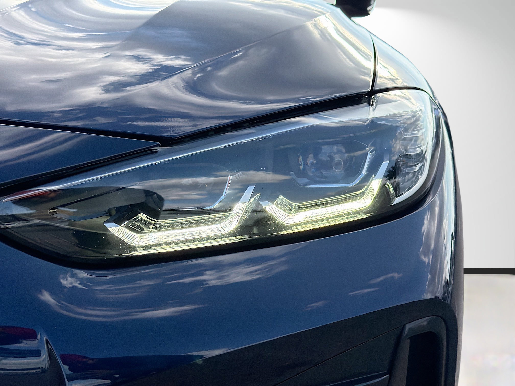 Used 2024 BMW 430i Convertible w/ M Sport Package image 9