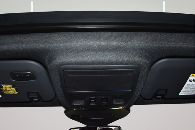 Used 2023 Ford Escape ST-Line Elite w/ Premium Technology Package AWD/4WD image 28