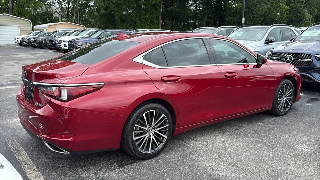 Used 2022 Lexus ES 350 w/ Premium Package FWD image 4