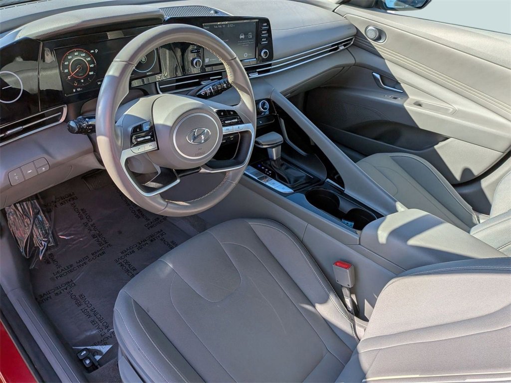 Used 2022 Hyundai Elantra SEL w/ Convenience Package image 12