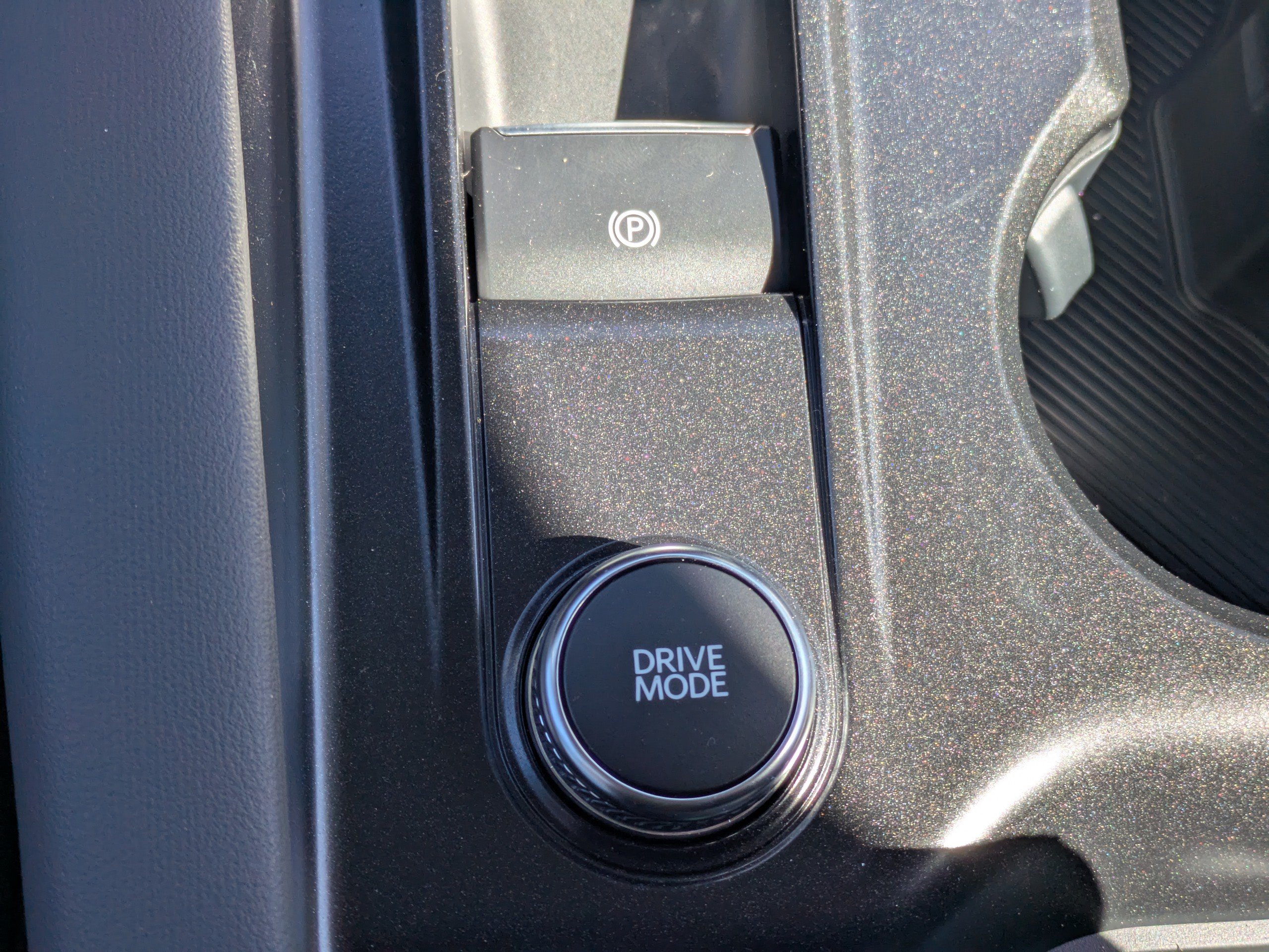 New 2026 Ford Explorer Active RWD image 28