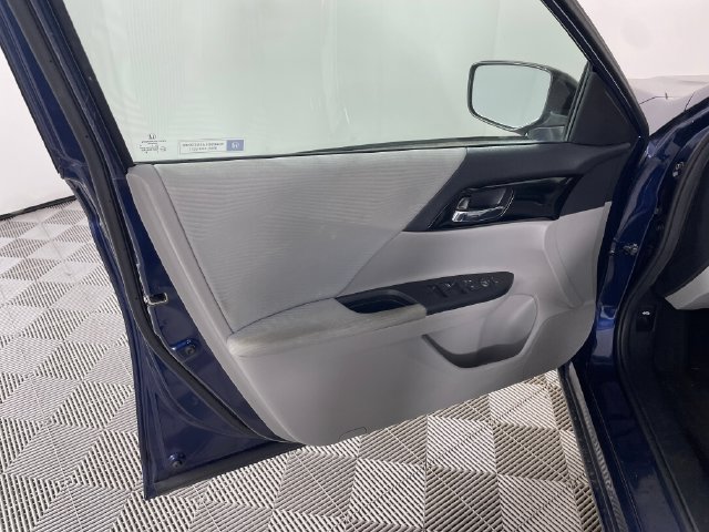Used 2017 Honda Accord LX image 11