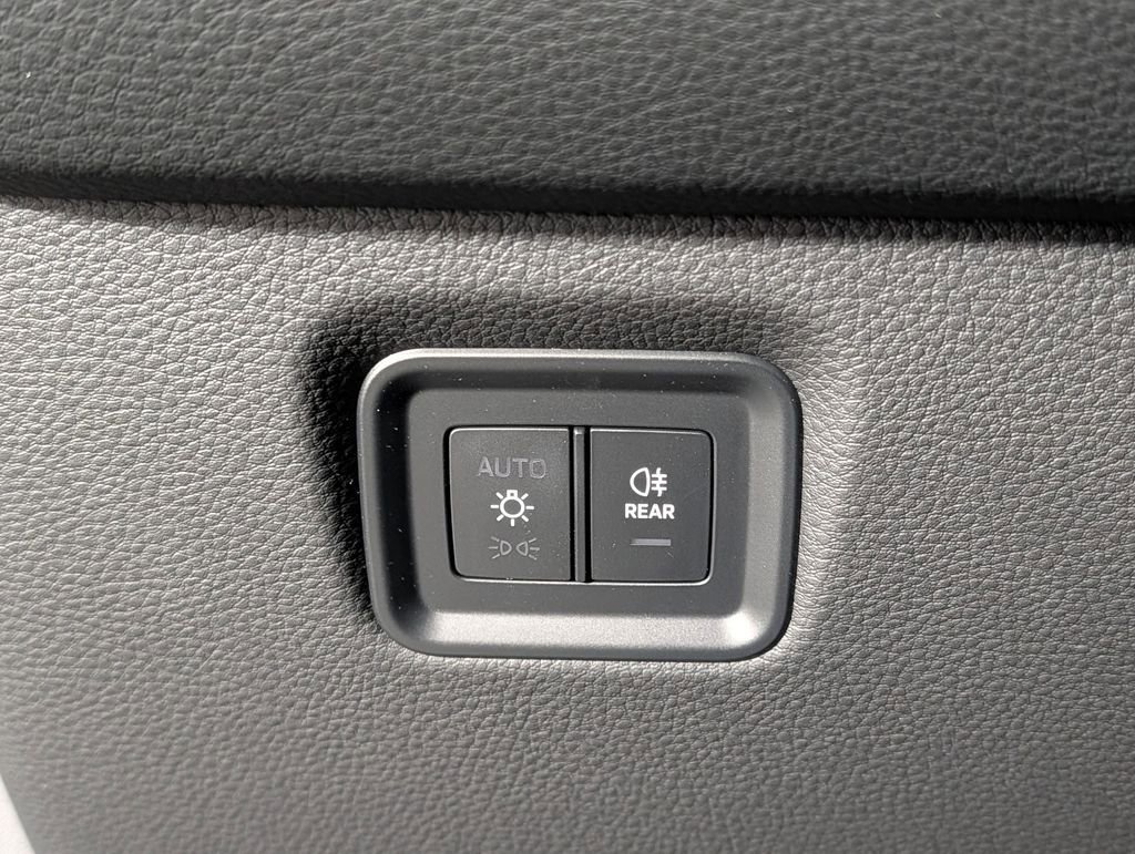 New 2026 Porsche Cayenne image 35