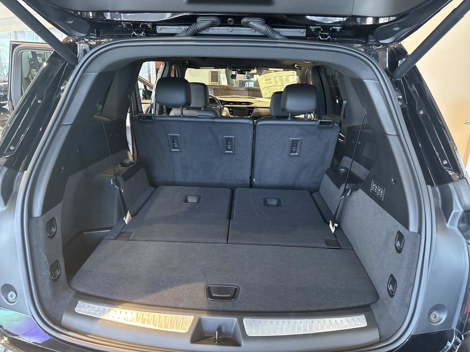 New 2025 Cadillac XT6 Sport image 11