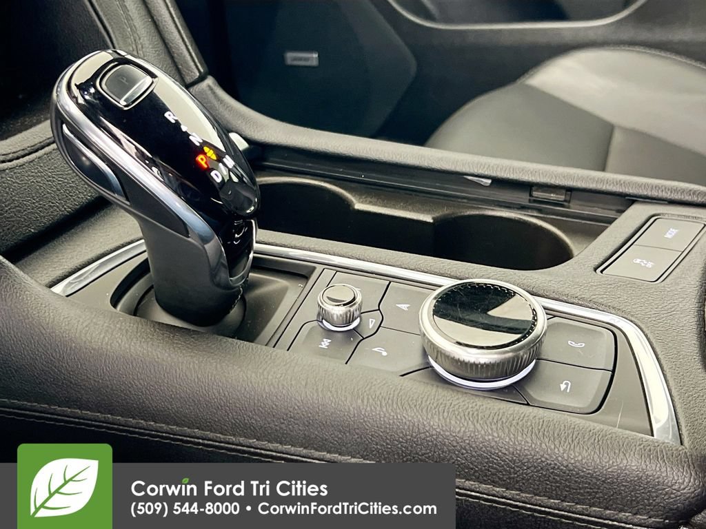 Used 2023 Cadillac XT5 Sportv w/ Technology Package AWD/4WD image 10