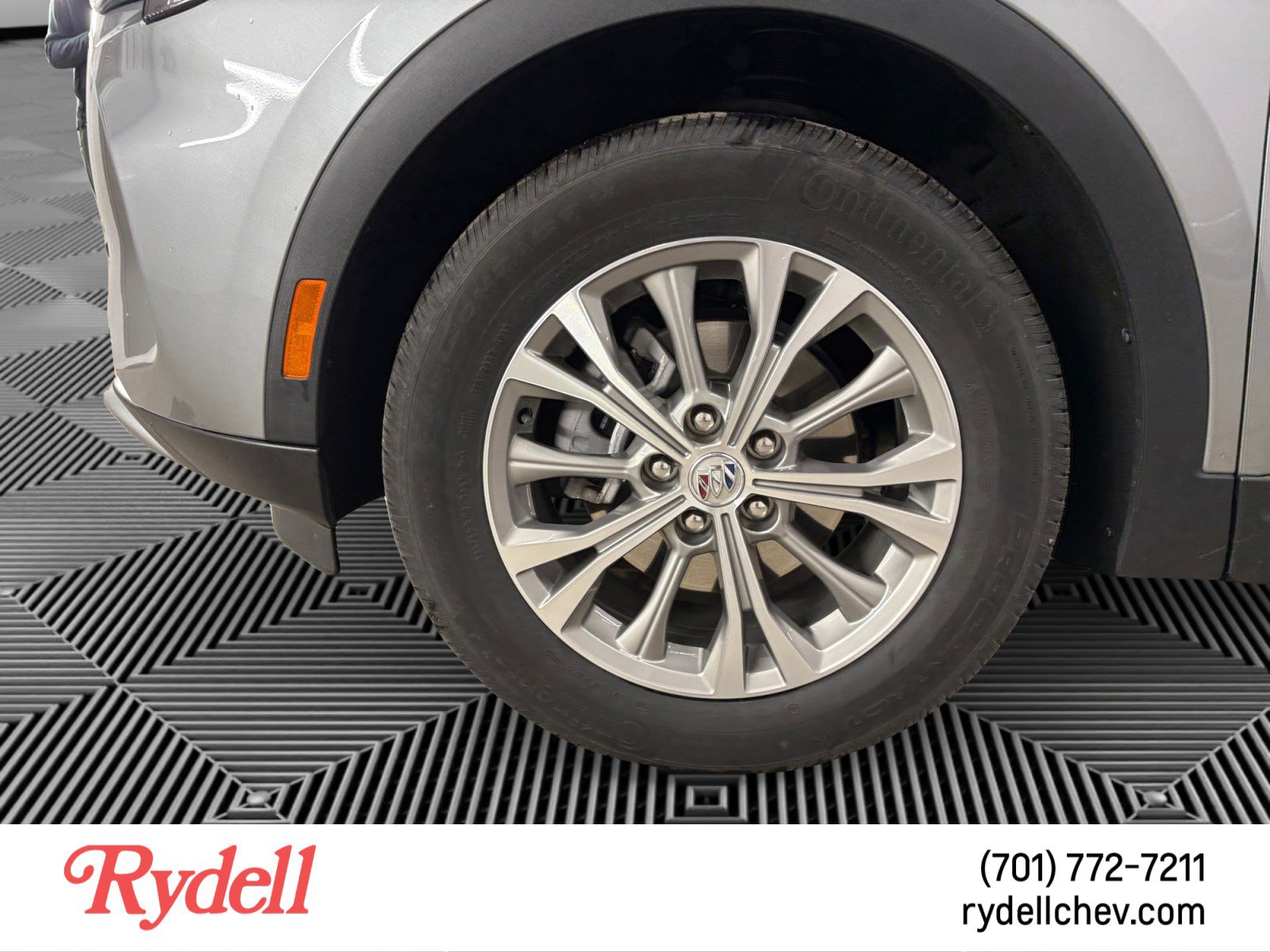 Used 2023 Buick Envision Preferred FWD image 9