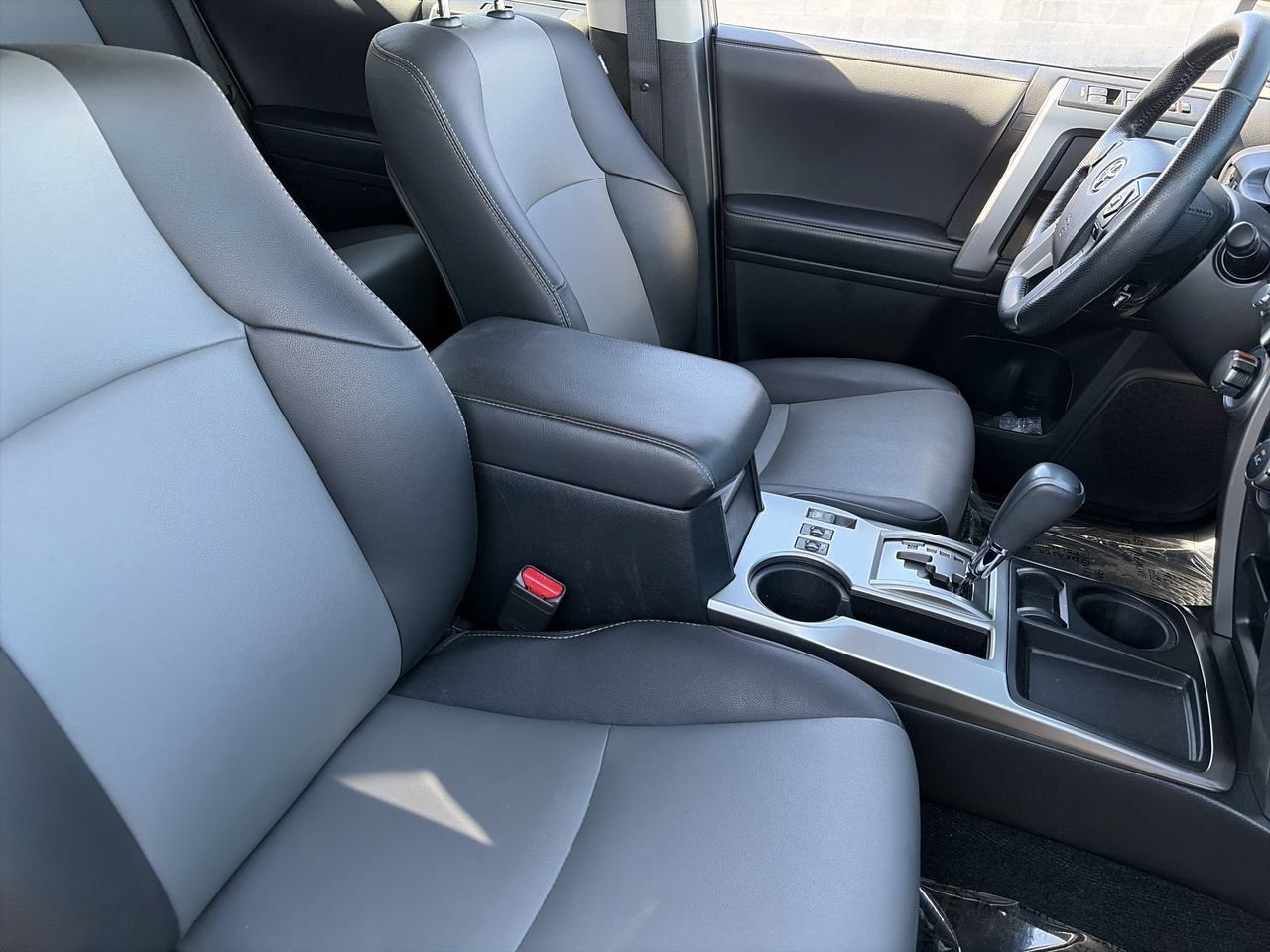 Used 2023 Toyota 4Runner SR5 Premium w/ Moonroof Package RWD image 23