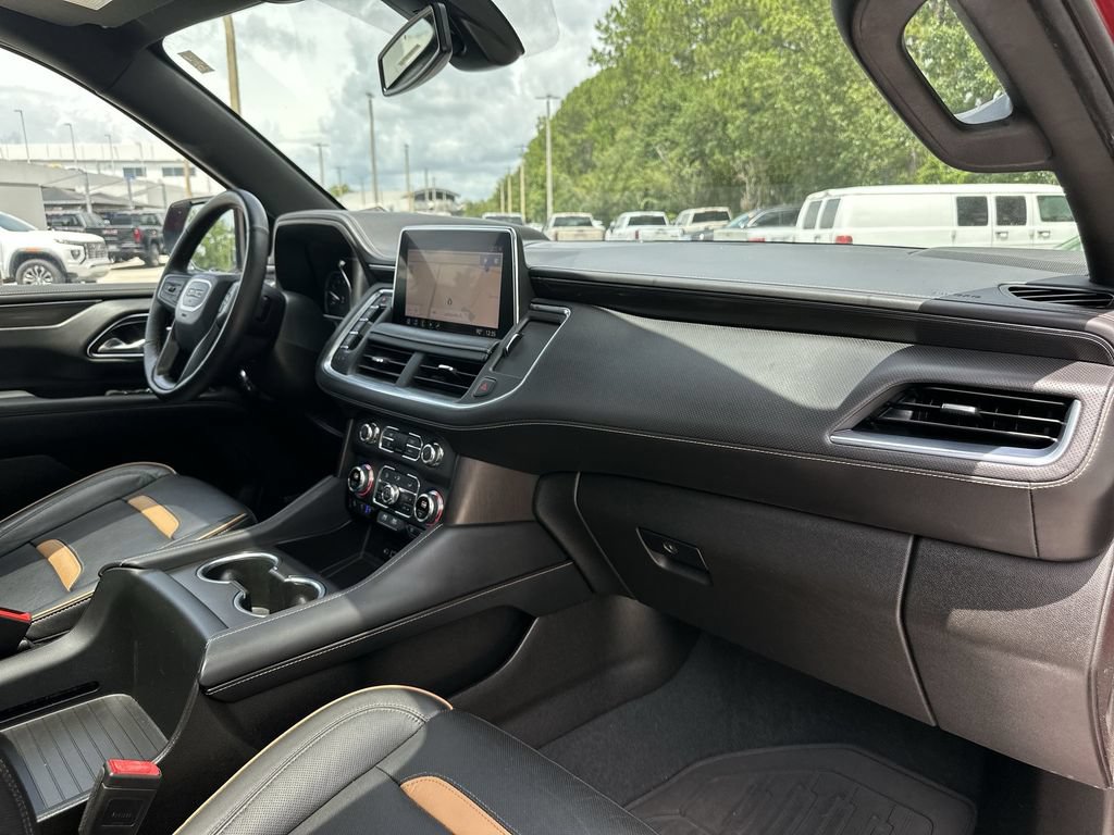 Certified 2021 GMC Yukon XL AT4 w/ AT4 Premium Package AWD/4WD image 29