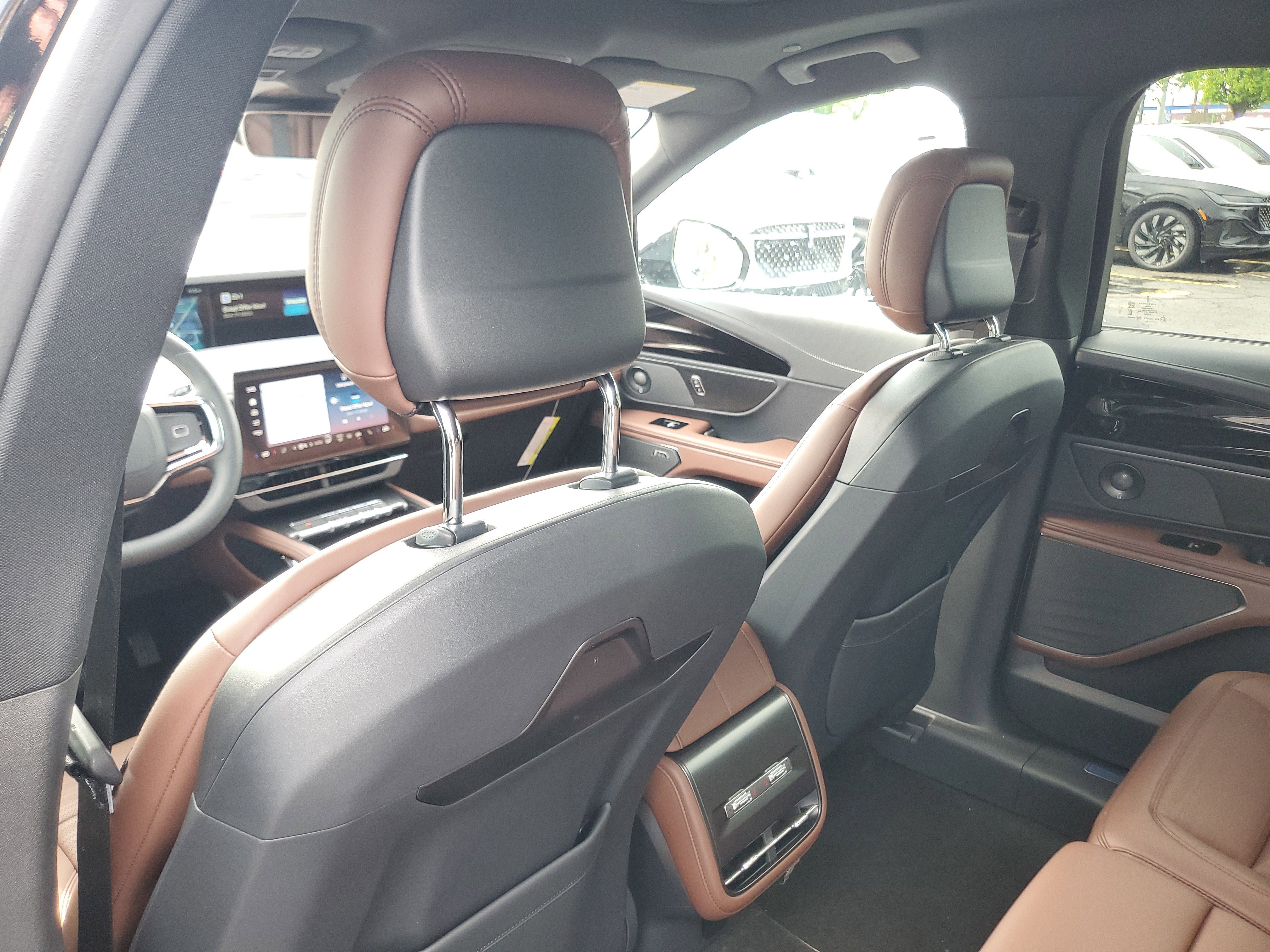 New 2026 Lincoln Nautilus Reserve w/ Jet Appearance Package AWD/4WD image 28