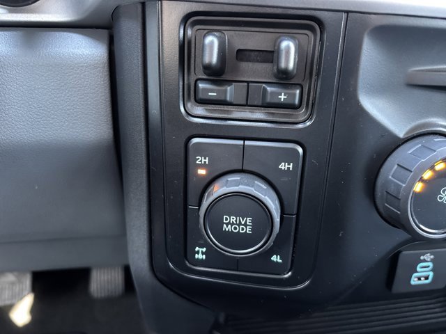 Used 2025 Ford F250 XLT w/ 360-Degree Camera Package image 27