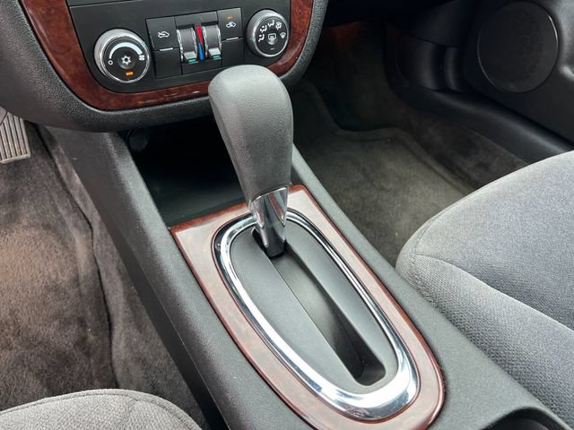 Used 2011 Chevrolet Impala LT FWD image 17