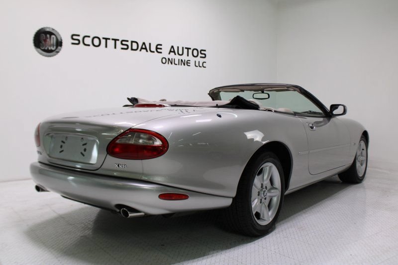 Used 1999 Jaguar XK8 Convertible RWD image 5