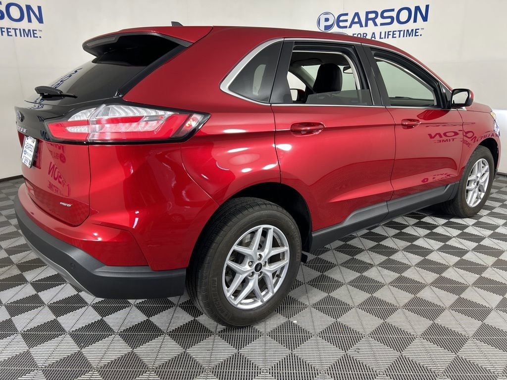 Used 2024 Ford Edge SEL image 4