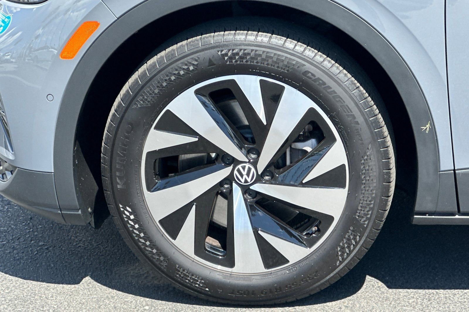 Used 2023 Volkswagen ID.4 Pro image 27